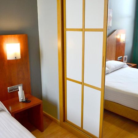 Hotel Alda Palacio Valdes 阿维莱斯 外观 照片
