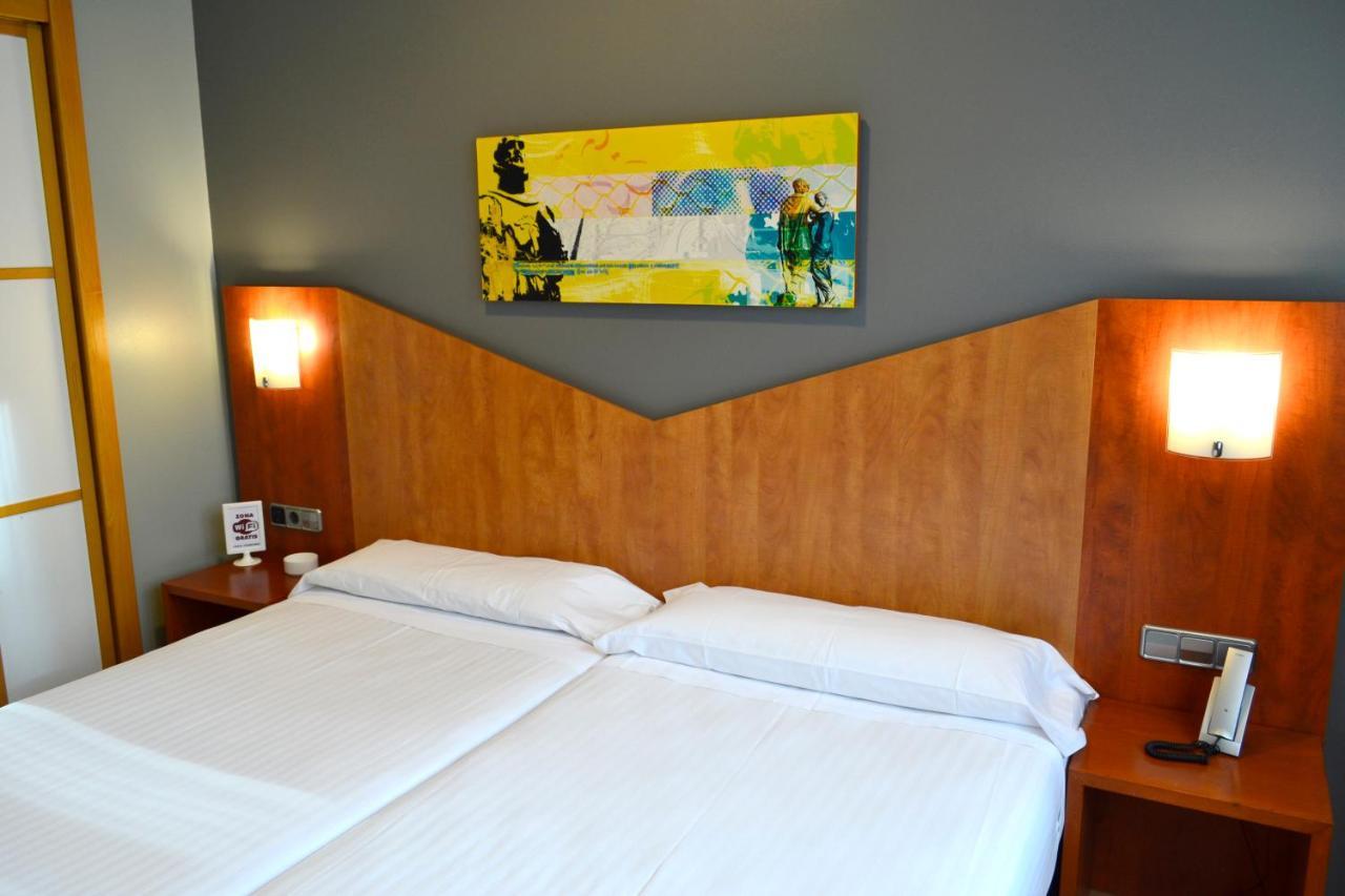 Hotel Alda Palacio Valdes 阿维莱斯 外观 照片