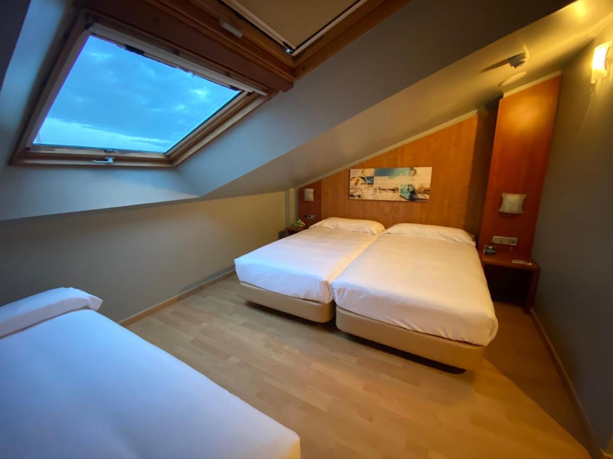 Hotel Alda Palacio Valdes 阿维莱斯 外观 照片