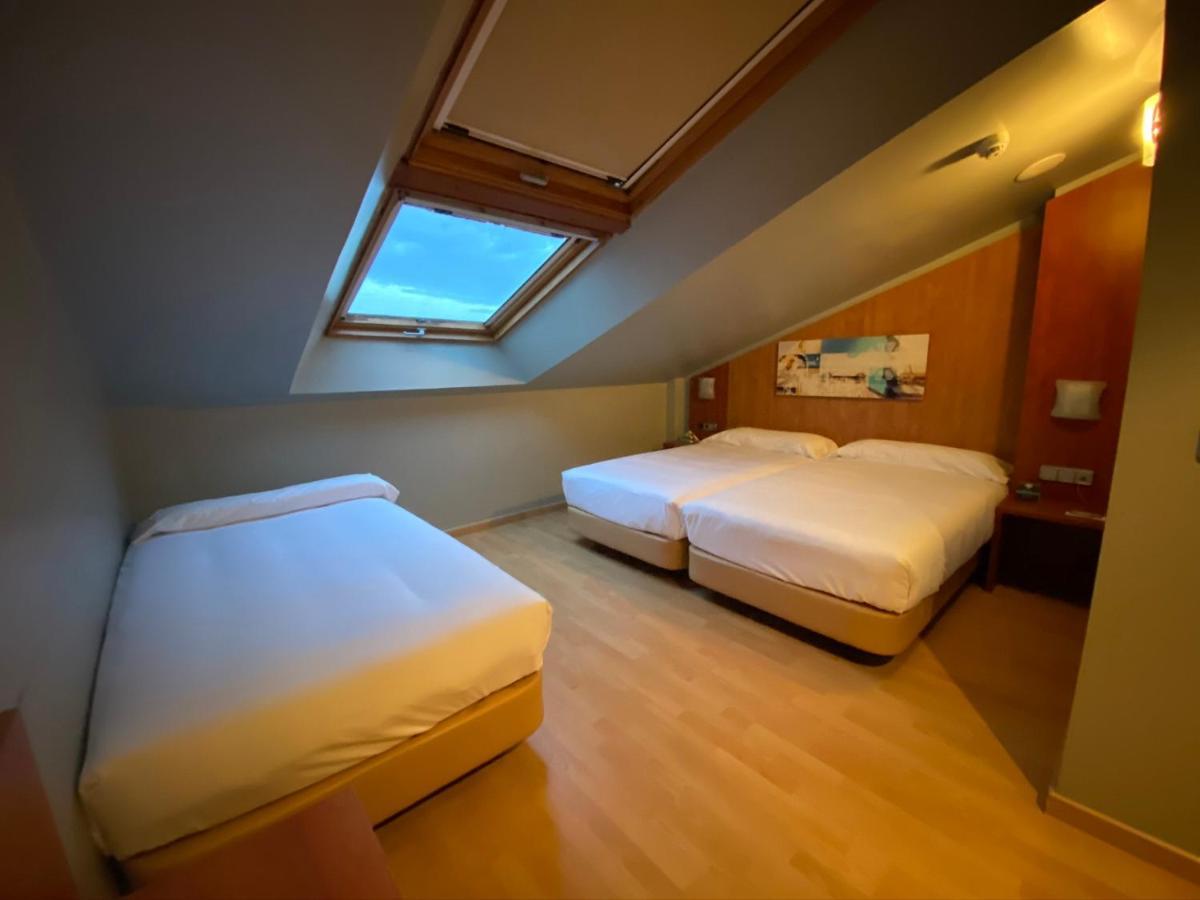 Hotel Alda Palacio Valdes 阿维莱斯 外观 照片
